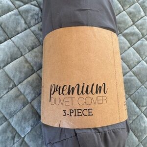 Duvet & Sheet Set in a Bag - Home Bedding. Full & Queen NWT